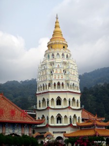 Pagoda of the Ten Thousand Buddhas.